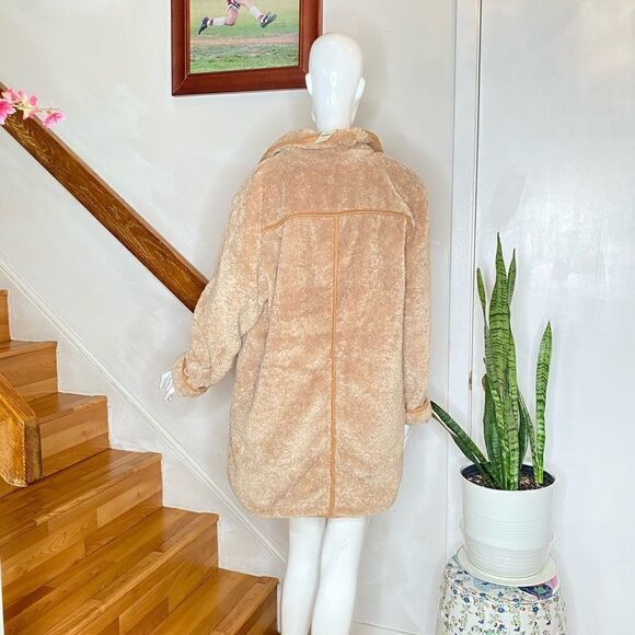 ANTHROPOLOGIE
Amina Sherpa Coat   - Picture 3 of 7